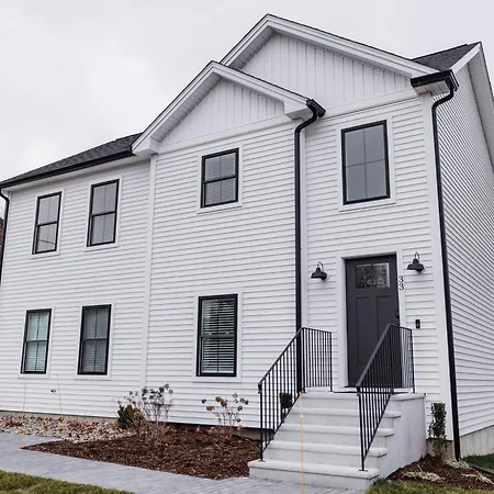 Rest In Westerly Exterior photo